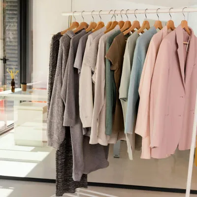 Drevené ramienka na šaty 42,5 cm, prírodná, sada 20ks SPRINGOS HG0057