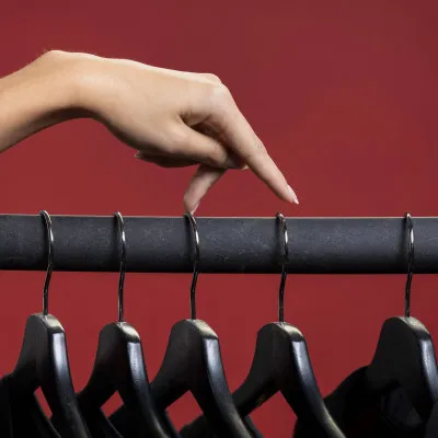 Drevené ramienka 42,5 cm, čierna, sada 20ks SPRINGOS HG0058