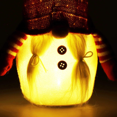 Škriatok GNOM s červenou čiapkou svietiacou 33cm, vianočné dekorácie