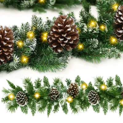 Vianočná reťaz LED Girlanda z vetvičiek so šiškami 2,8m zelená