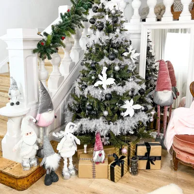 Vianočná reťaz Girlanda 1,9m z pravého peria šedá