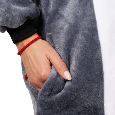 Pyžamo Lemur veľ. S SPRINGOS KIGURUMI šedo-biele