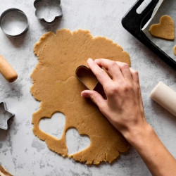 Vykrajovače na pečivo nerezové SPRINGOS KI0120 sada 12 ks