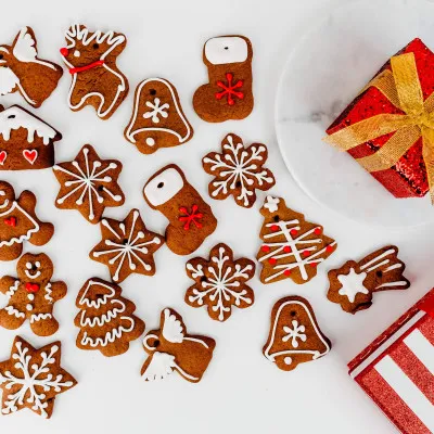 Vykrajovače na pečivo nerezové SPRINGOS KI0121 sada 10 ks