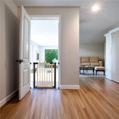 Bezpečnostná zábrana 75-82 cm SPRINGOS BABYLOCK hnedá/čierna