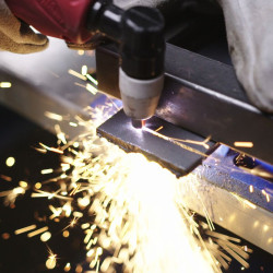 Güde Plazmová řezačka GPS-E 40 A.2