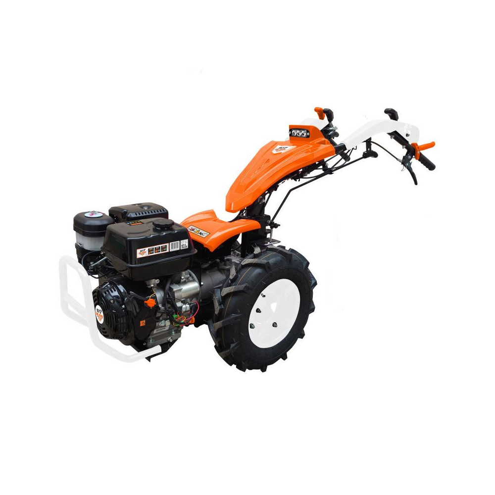 Ruris Malotraktor C977 s kultivátorom