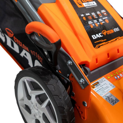 Ruris Kosačka DAC 150XLS 2025