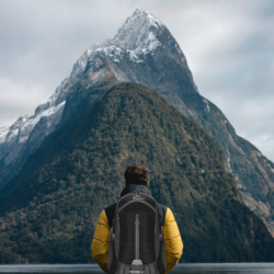 Trekový batoh 60l SPRINGOS VENTURE CS0132 čierny