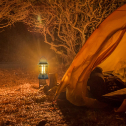 Nabíjacia lampa SPRINGOS CS0123