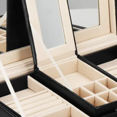 Šperkovnica SPRINGOS NOLITA čierna