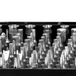 Súprava náradia na opravu elektroniky SPRINGOS CS0057 čierna 116 dielov