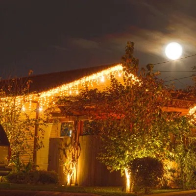 LED svetelný záves Cencúle - 22,5m, 500LED, IP44, duálna biela + záblesky