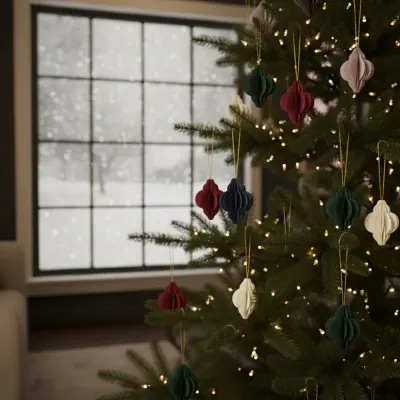 Vianočné papierové ozdoby 4cm farebné sada 6ks