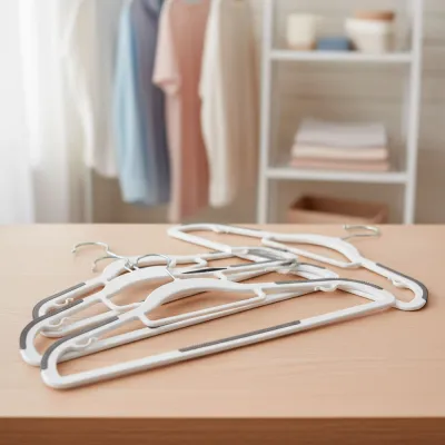 Plastové protišmykové ramienka na šaty biela 41cm, sada 30ks HG0077