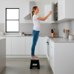 Skladacia stolička SPRINGOS HA7567 čierna