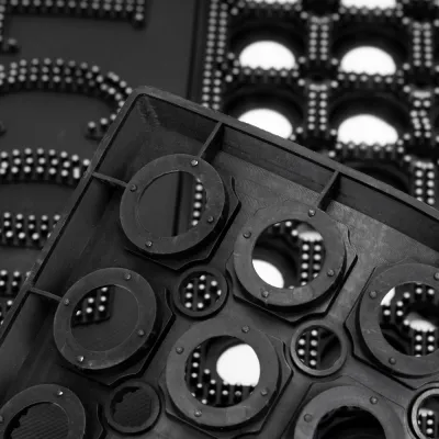 Rohožka pred dvere 45x75 cm SPRINGOS HA7537 čierna