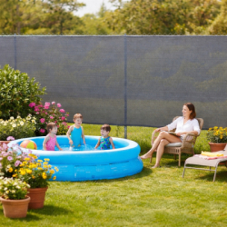 Tieniaca tkanina na plot 150cm x 10m 90% zatienenie SPRINGOS SN0070 svetlo antracitová