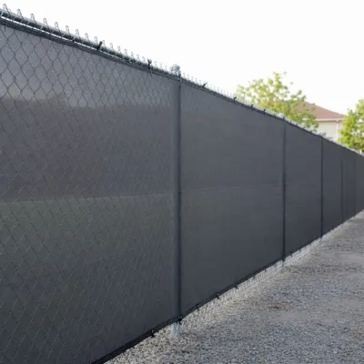 Tieniaca tkanina na plot 150cm x 10m 90% zatienenie SPRINGOS SN0070 svetlo antracitová