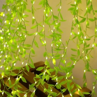 Svetelný záves s listami 200 LED 5,85 m SPRINGOS CL4125