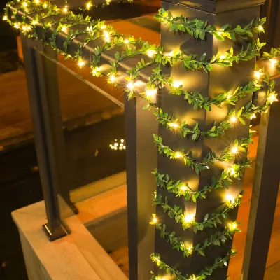 Svetelný záves s listami 200 LED 5,85 m SPRINGOS CL4125