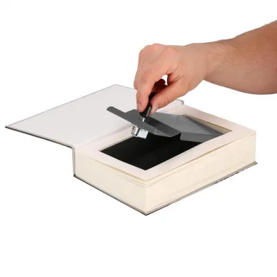 Trezor kniha 22x15, 5x4, 5 cm SPRINGOS HA5049 Safebook M London