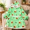 Mikinová deka Oversize s kapucňou SPRINGOS HA7571 zelená