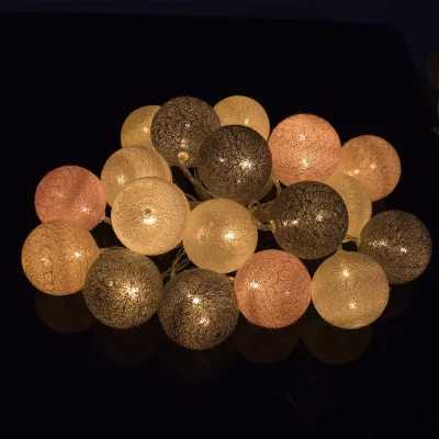 LED svetelná reťaz Bavlnené gule 6cm - 4m, 20LED, 2xAA, teplá biela