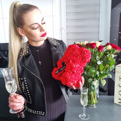 Medvedík z ruží 30 cm, červený SPRINGOS ROSE BEAR