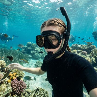 Šnorchlovacia sada s DryTop šnorchlom AQUAGET AQ0007 čierna